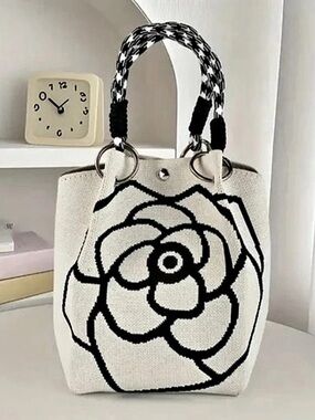 Camellia Flower Knit Bucket Handbag
